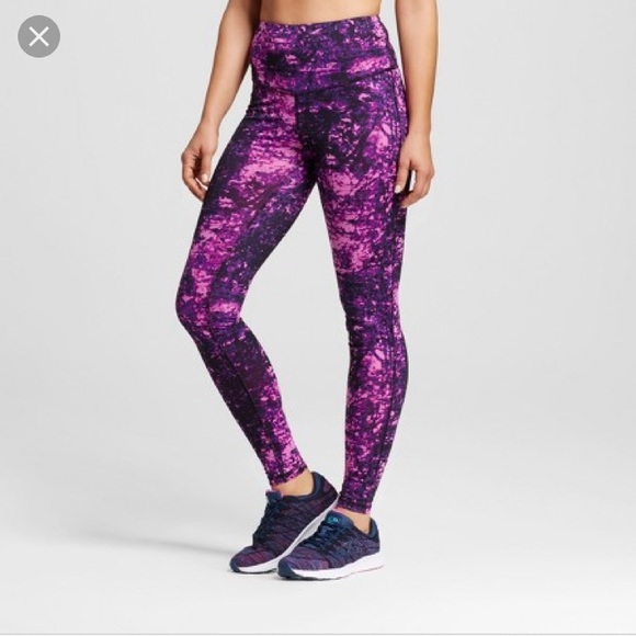 purple workout outfit